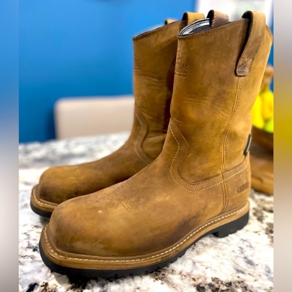Kodiak Brown Western Cowboy Boots - Picture 2 of 15